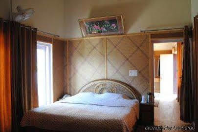 Clarks Inn Binsar Exterior foto